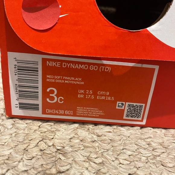 *BNWT* Nike Dynamo Go Flyease - 3C - Picture 7 of 9